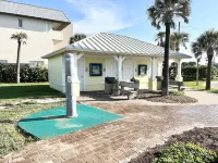 Cozy Crab House, Beachside, Walk to Beach & River, Coffee Bar & Fire Pit