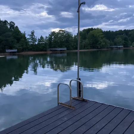 Uncork, Unwind, Relax @ this family & pet friendly Lake home #2