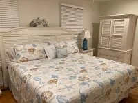 BEAUTIFULLY DECORATED ~ CLOSE TO THE BEACH ~ 5 BEDROOM/4 BATH