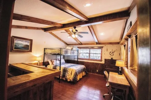 3 Bed Cabin by Lake Texoma Pet Friendly