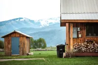Spacious Cabin near Jackson Hole Hotels in Victor