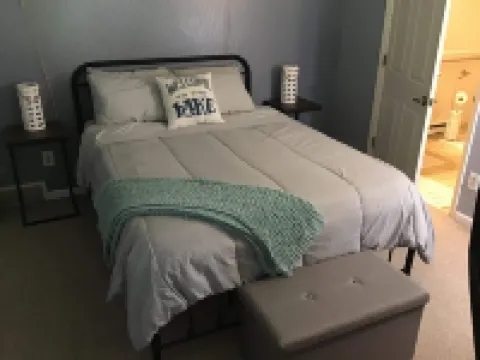 Indoor Pool, Game Room, 6 Br, 4.5 Bath, Sleeps 14, Wheelchair Access, Pets ok!!