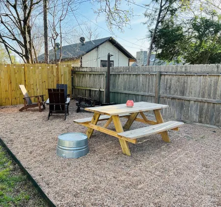 In Ground Pool - Big Yard - Awesome Location!!! Отели рядом с достопримечательностью «Round Rock Sports Center»