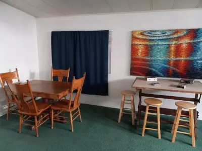 The Green River House Hotels near Pendleton *PERMANENTLY CLOSED*