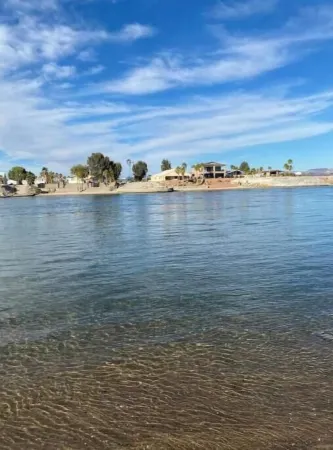 Cozy Casita Needles Отели в г. Нидлс