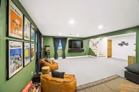 3-bedroom house with theater-game room-pet friendly in beautiful Fennville