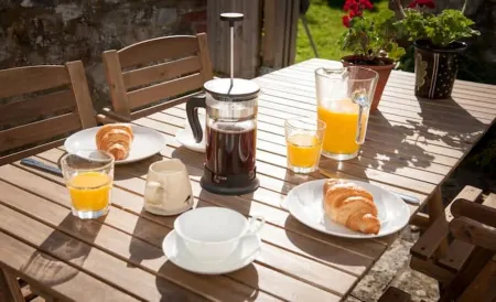 Contemporary cottage in lovely Devon village.
