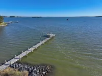 Charming Waterfront Farmhouse 10 Minutes from Blackwater NWR - Pet Friendly