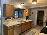 2 bedroom (sleeps 6) cozy condo in the heart of North Conway, NH.