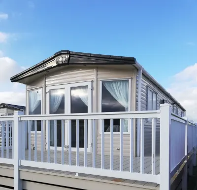 Family owned static caravan, well equipped.
