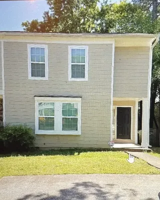 Casa Vostra  Beautiful Townhouse with 1 BR near Truist Park and Cumberland Mall