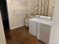 Bison Hall 2, no cleaning fee, 1 block from Harding
