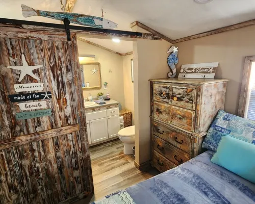 The Sea Shed Hotels in Perry