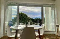 Spacious apartment near the ocean Hotels in Charente-Maritime