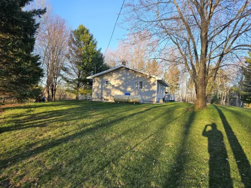 The Hannah Hideaway