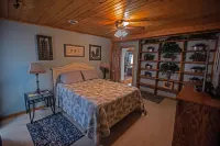 The Great Outdoors: Pet-Friendly Lake House