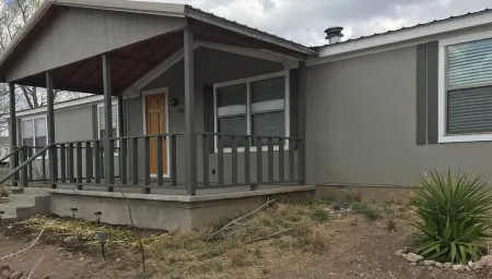 Welcome to our Home! Relax! hike, explore, star-gaze, canoe day-trips