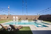 Beautiful Modern Home with Amazing Backyard in the Heart of Lake Havasu