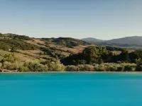 Tuscan country house with enchanting view and swimming pool