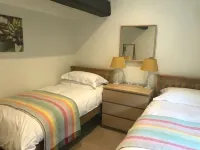 Yard House Cottage 1 Hotels near Sherborne Abbey