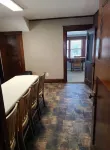 Cozy upstairs bungalow