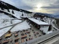 ARC 1600 Studio top floor south-facing terrace sleeps 4 Hotels in Bourg-Saint-Maurice