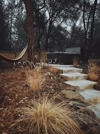 Separate Office, Large Hot Tub, and Firepit Отели рядом с достопримечательностью «Groveland Yosemite Gateway Museum»