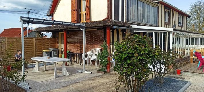Vacation home for 10 people 1h15 from Paris Hotels in Eure