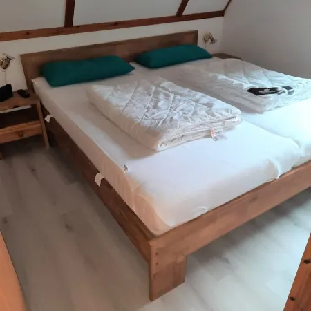 Cozy Tent Roof House for up to 6 People, Free Wlan, Pet-Friendly