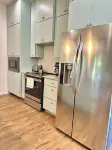 Cozy 3 bed home with hot tub, garage, EV