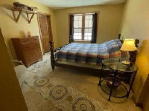 Spacious 4-bedroom at La Casa della Nonnina Hotels in Negaunee