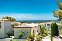 LUXURIOUS NEW VILLA 4 BEDROOMS HEATED POOL 8 PERSONS