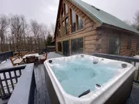 Catskills Getaway Home W/ Hot tub, Game room, fire pit and basketball court