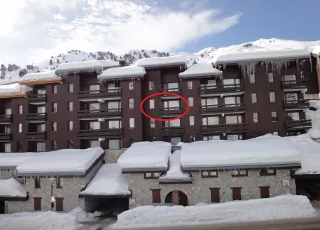 SKIS ON FOOTS-WIFI- GARAGE (optional) -NICE VIEW-2 ROOMS Отели рядом с достопримечательностью «Moncler»