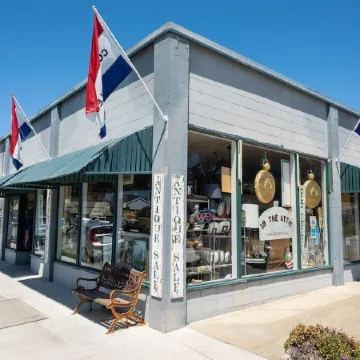 Luxury Beachfront Penthouse near SF (4)