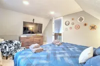 Pocono House ,Game ,Grill ,Fire pit ,Pet friendly Các khách sạn gần Kalahari Waterpark Resort Convention Center