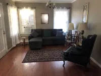 Cozy cottage in the park -yet close to the  action