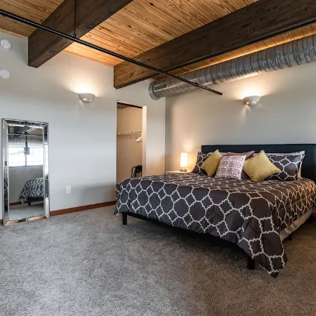 Modern Condo Near the Heart of Downtown la Crosse and All it Has to Offer!