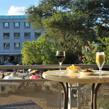Cresta President Hotel