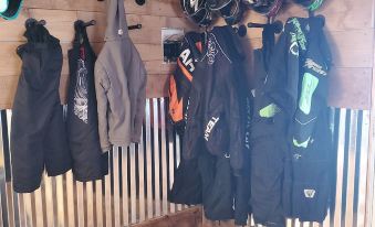 1-bedroom cabin in Redfield