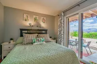 Cozy Cactus Condo, Mountain View Patio, Pools, Hot Tubs, Gym, Pickleball, Resort