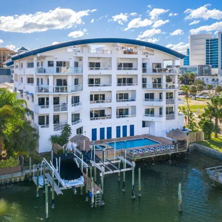 Spacious Waterfront, 3 BR/3 BA, Water Views, Walk to All