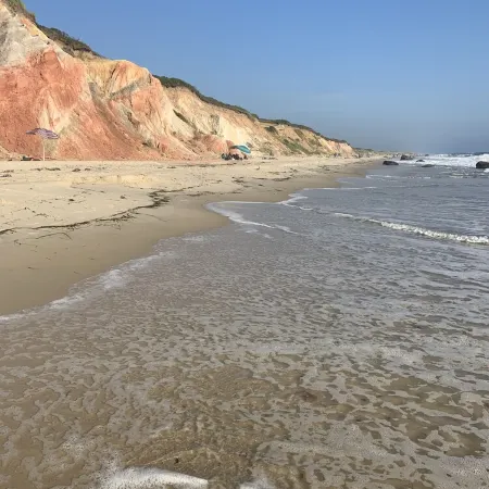 Newly built house, Central A/C, Walk to ferry, beach, and town