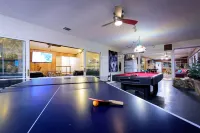 Private Country Home on 4 Acres, Open Space, Pool, Hot Tub, Gameroom, Pond