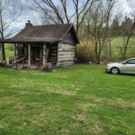 Mullins Log Cabin 1850s Rustic Cabin Near Ark  Sits on 5 AC15 Min to Ark