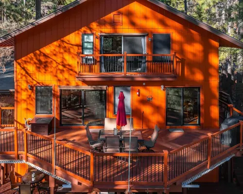 Exquisite Vacation Home with Hot Tub, EV Charger アーノルドのホテル