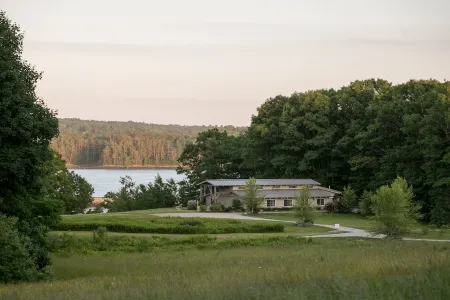 Beautiful 13 acre Property on Sheepscot River w/ 2 Bedroom Cottage & Air Stream