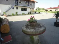 Gasthof Reiterstuben Apartment "Ernst" 55 m2 in a quiet rural location Hotel di HoBkirch