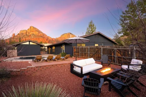 Luxurious 5br Retreat w/ Heated Pool + Stunning Views!