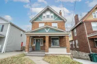 Queen City Homestead For 6! Hotels near At Home